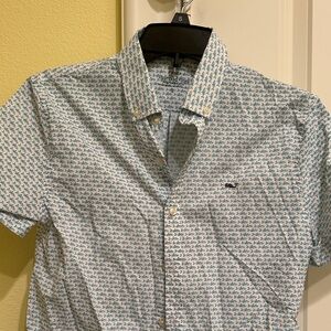 Vineyard Vines boys performance Light Blue and White Patterned Shirt w Fish